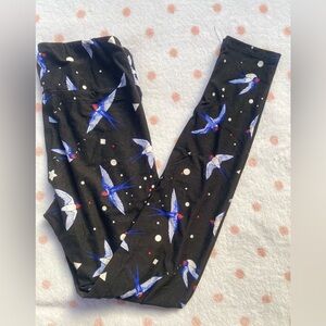 Lularoe bird print leggings